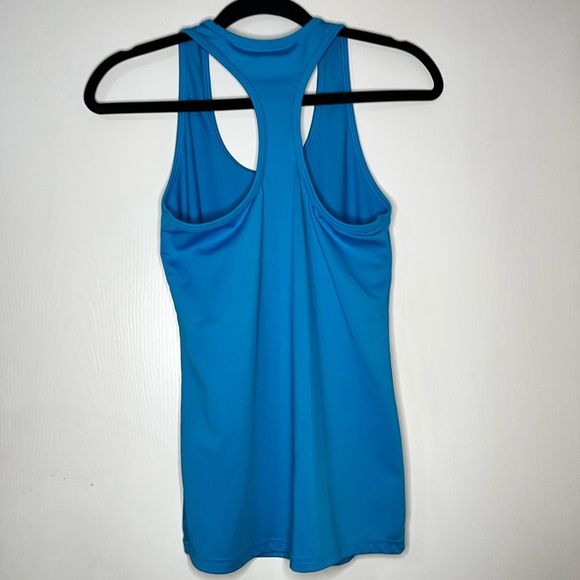 Racerback Tank-top - Picture 3 of 3